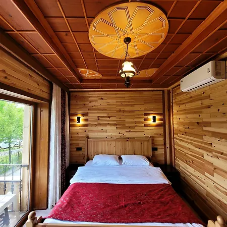 サルハン ホテル 3*