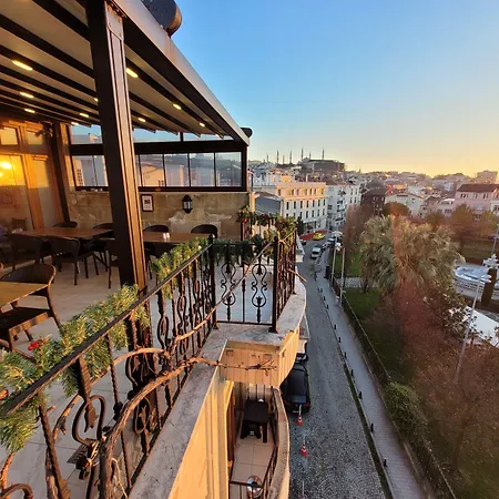 ホテル サルハン 3*