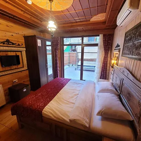 Hotel Saruhan 3*