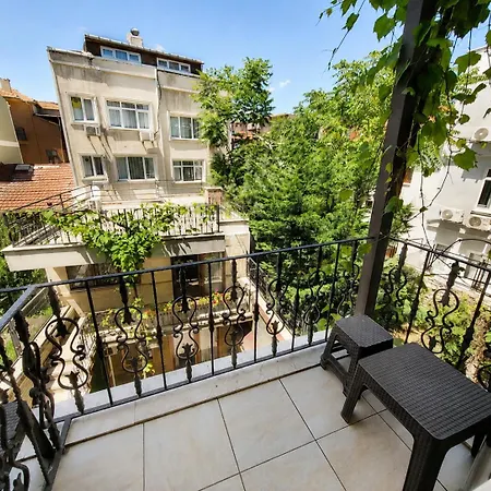 Saruhan Hotel