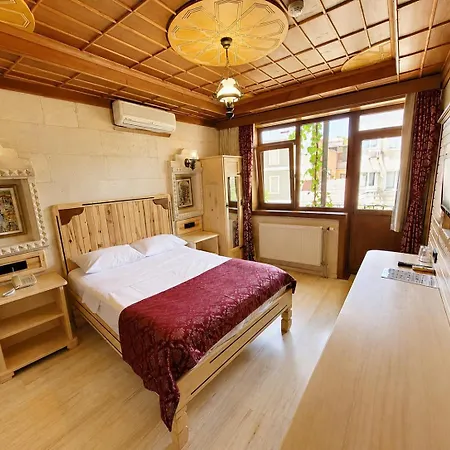 Saruhan Hotel 3*