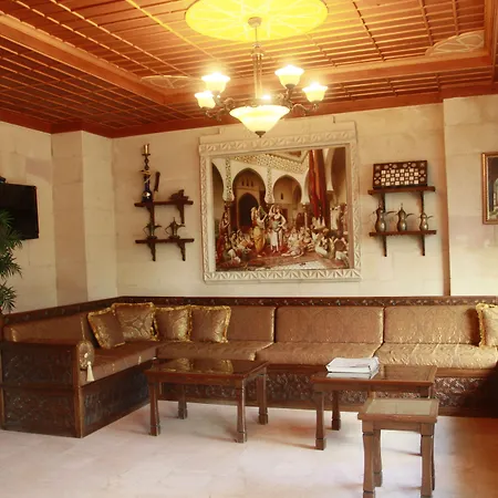 Saruhan Hotel 3*