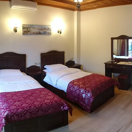 Saruhan Hotel 3*